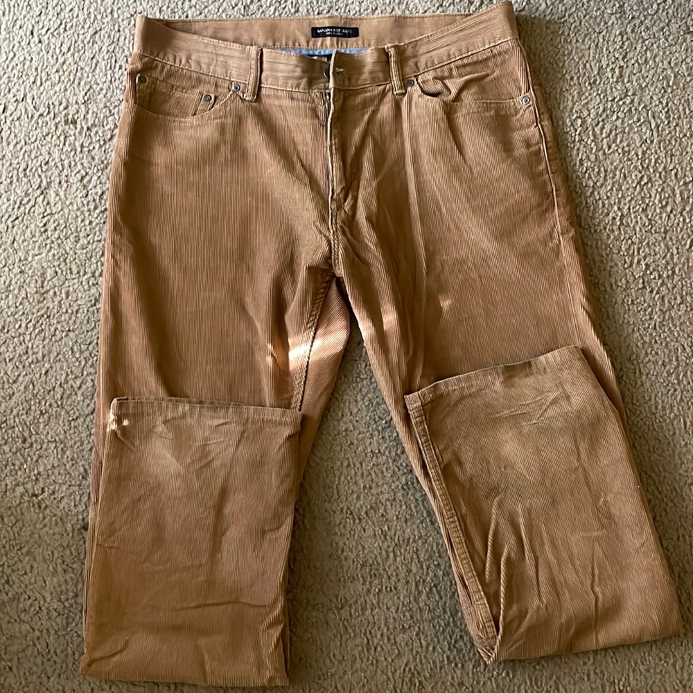 Banana Republic corduroy beige pants 35/32 barely used.